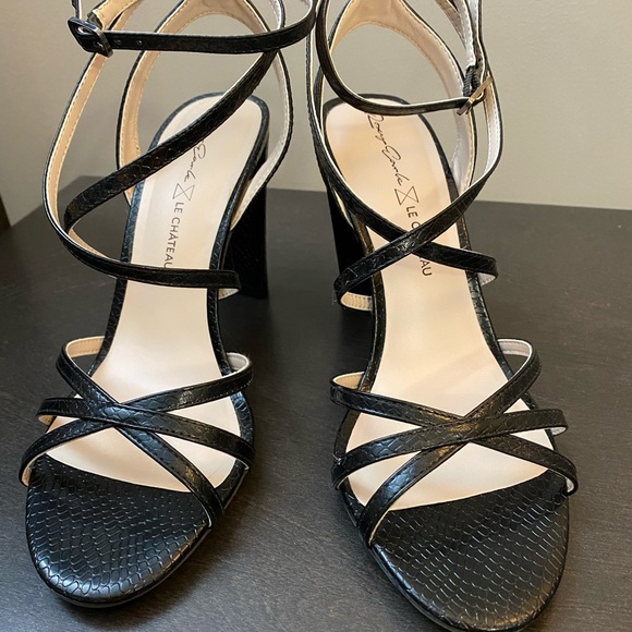 Brand new strappy heels size 8 Le Chateau - Picture 2 of 6